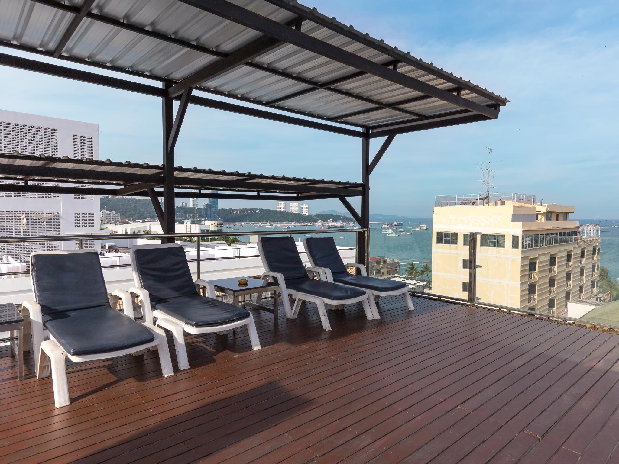Inn House- SHA Extra Plus Pattaya Extérieur photo