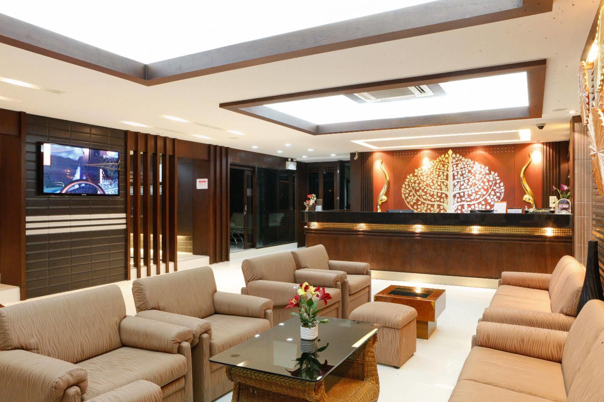 Inn House- SHA Extra Plus Pattaya Extérieur photo