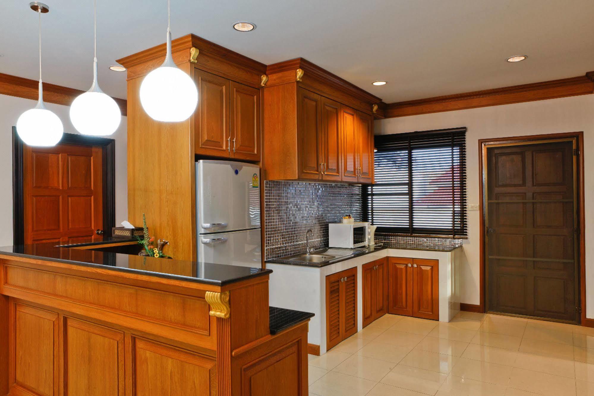 Inn House- SHA Extra Plus Pattaya Extérieur photo