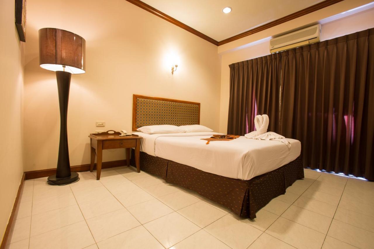 Inn House- SHA Extra Plus Pattaya Extérieur photo