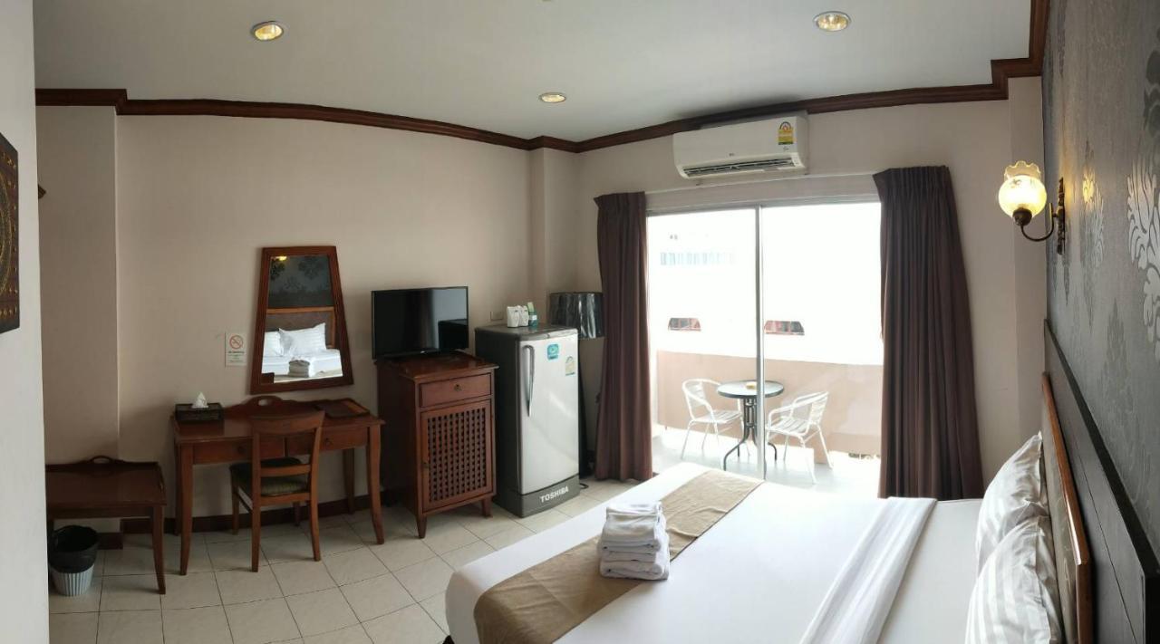 Inn House- SHA Extra Plus Pattaya Extérieur photo
